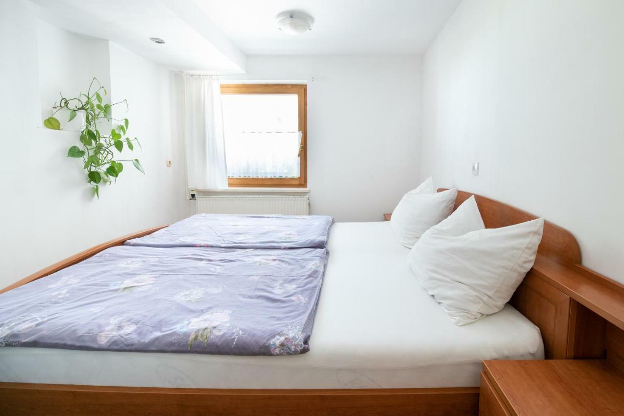 Mateja House - Apartments In Zirovnica Rodine Buitenkant foto